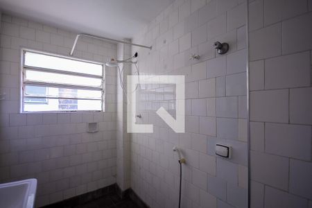 Banheiro  de apartamento à venda com 1 quarto, 37m² em Aclimação, São Paulo