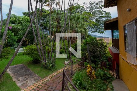 Casa de condomínio à venda com 555m², 4 quartos e 4 vagas Casa de condomínio à venda com 555m², 4 quartos e 4 vagasJardim