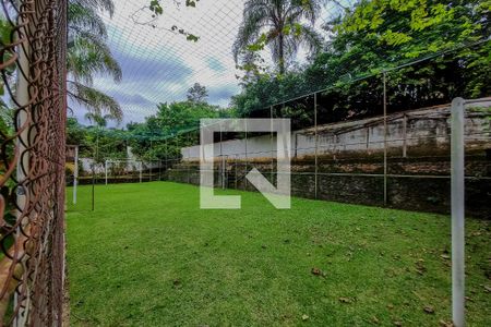 Casa de condomínio à venda com 555m², 4 quartos e 4 vagas Casa de condomínio à venda com 555m², 4 quartos e 4 vagasQuadra
