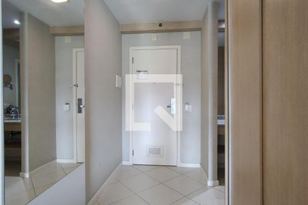 Studio à venda com 35m², 1 quarto e 1 vaga Studio à venda com 35m², 1 quarto e 1 vagaEntrada