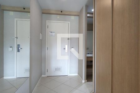 Studio à venda com 35m², 1 quarto e 1 vaga Studio à venda com 35m², 1 quarto e 1 vagaEntrada
