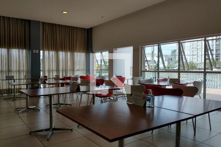 Studio à venda com 35m², 1 quarto e 1 vaga Studio à venda com 35m², 1 quarto e 1 vagaRestaurante