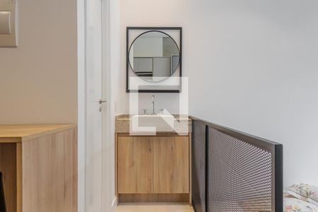 Banheiro de apartamento para alugar com 1 quarto, 54m² em Cerqueira César, São Paulo