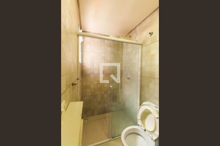 Banheiro de kitnet/studio para alugar com 1 quarto, 18m² em Mooca, São Paulo