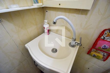 Banheiro de apartamento à venda com 3 quartos, 73m² em Encantado, Rio de Janeiro