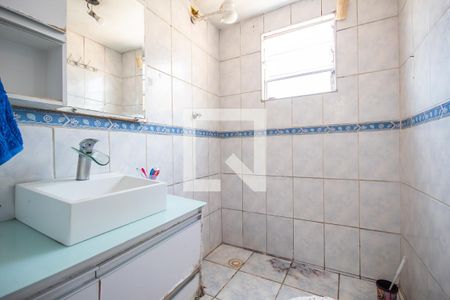 Banheiro de casa à venda com 1 quarto, 35m² em Quitaúna, Osasco