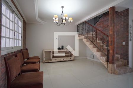 Sala de casa à venda com 3 quartos, 170m² em Sarandi, Porto Alegre