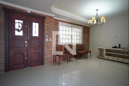 Sala de casa à venda com 3 quartos, 170m² em Sarandi, Porto Alegre