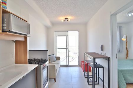 Sala / Cozinha de apartamento para alugar com 1 quarto, 29m² em Belenzinho, São Paulo