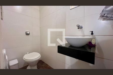 Lavabo de casa à venda com 3 quartos, 160m² em Pinheiros, São Paulo