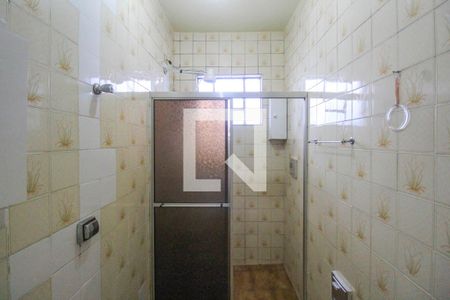 Banheiro 1 de casa para alugar com 1 quarto, 40m² em Vila Ema, São Paulo