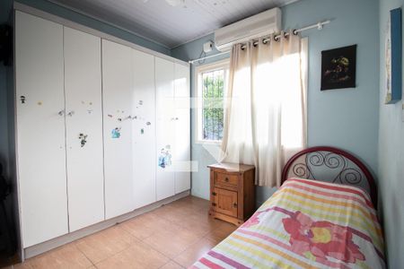 Quarto 3 de casa à venda com 4 quartos, 160m² em Sarandi, Porto Alegre