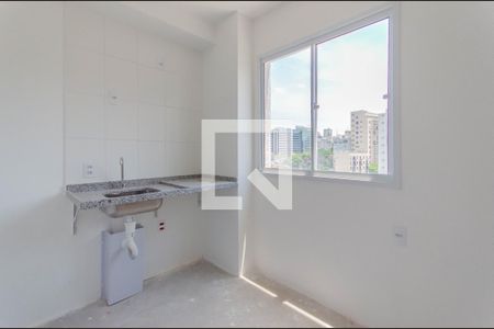 Cozinha de kitnet/studio à venda com 1 quarto, 24m² em Sé, São Paulo