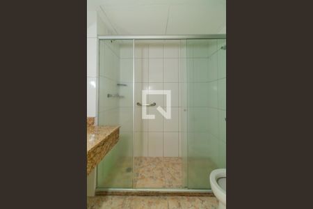 Banheiro de kitnet/studio à venda com 1 quarto, 40m² em Centro Histórico, Porto Alegre
