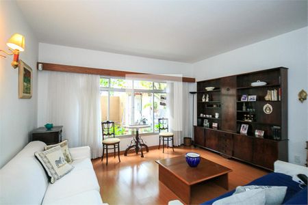Casa à venda com 3 quartos, 137m² em Santo Amaro, São Paulo