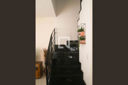 Sala de casa de condomínio à venda com 2 quartos, 120m² em Vila Libanesa, São Paulo