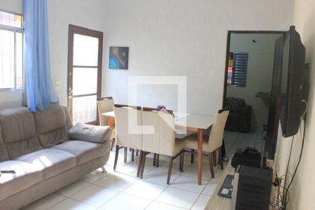 Sala de casa para alugar com 2 quartos, 125m² em Vila Paraiso, Guarulhos