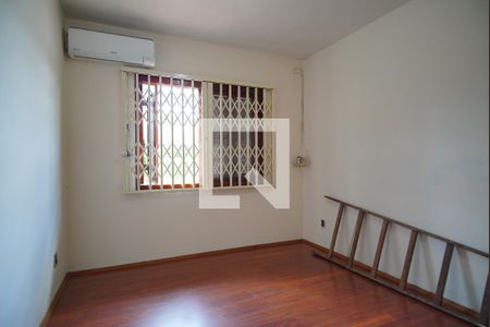 Quarto 1 de casa à venda com 4 quartos, 213m² em Jardim do Salso, Porto Alegre