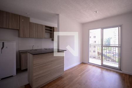 Sala  de apartamento para alugar com 2 quartos, 41m² em Jardim Santa Emília, São Paulo