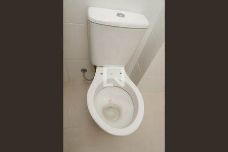 Apartamento à venda com 43m², 2 quartos e sem vaga Apartamento à venda com 43m², 2 quartos e sem vagaBanheiro