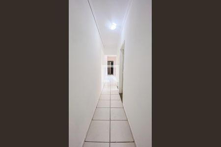 Corredor de apartamento para alugar com 2 quartos, 71m² em Vila Pires, Santo André