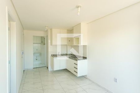 Sala/Cozinha de apartamento para alugar com 2 quartos, 37m² em Vila Carrao, São Paulo