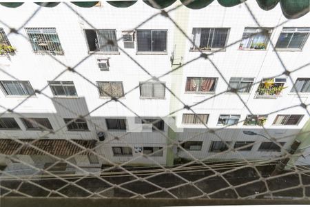 Vista do Quarto 1 de apartamento para alugar com 2 quartos, 52m² em Santíssimo, Rio de Janeiro