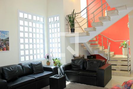 Sala  de casa à venda com 5 quartos, 250m² em Vila Augusta, Guarulhos