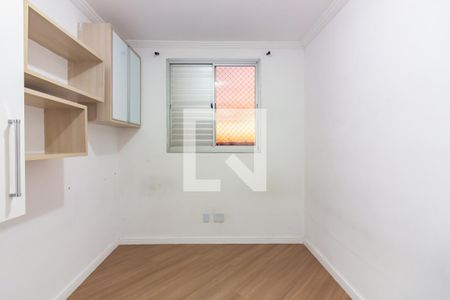 Quarto 2 de apartamento para alugar com 2 quartos, 57m² em Jardim Roberto, Osasco