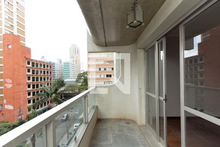 Varanda de apartamento à venda com 3 quartos, 192m² em Vila Uberabinha, São Paulo