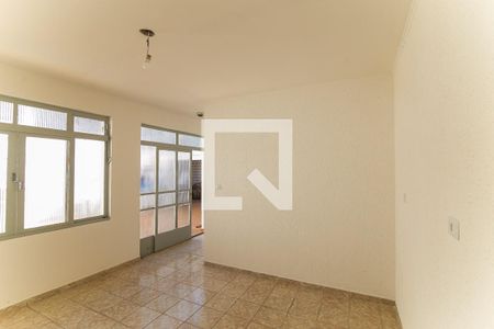 Casa à venda com 350m², 5 quartos e 10 vagas Casa à venda com 350m², 5 quartos e 10 vagasQuarto 5