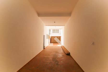 Casa à venda com 350m², 5 quartos e 10 vagas Casa à venda com 350m², 5 quartos e 10 vagasGaragem