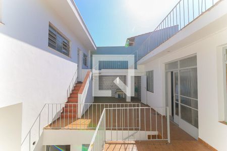 Casa à venda com 350m², 5 quartos e 10 vagas Casa à venda com 350m², 5 quartos e 10 vagasÁrea externa