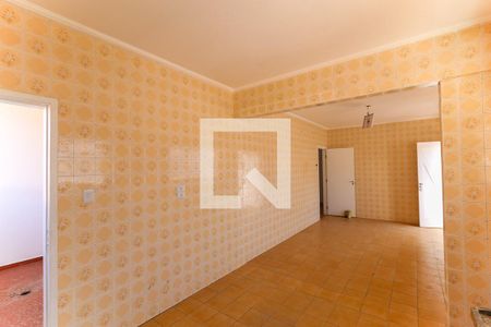 Casa à venda com 350m², 5 quartos e 10 vagas Casa à venda com 350m², 5 quartos e 10 vagasCozinha