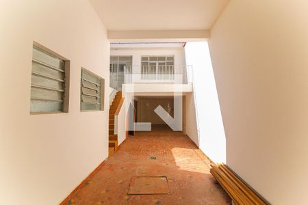 Casa à venda com 350m², 5 quartos e 10 vagas Casa à venda com 350m², 5 quartos e 10 vagasGaragem