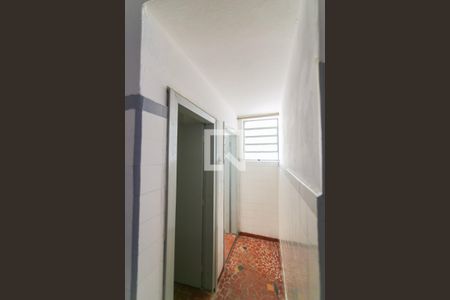 Casa à venda com 350m², 5 quartos e 10 vagas Casa à venda com 350m², 5 quartos e 10 vagasBanheiro de serviço