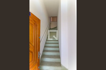 Casa à venda com 350m², 5 quartos e 10 vagas Casa à venda com 350m², 5 quartos e 10 vagasEntrada