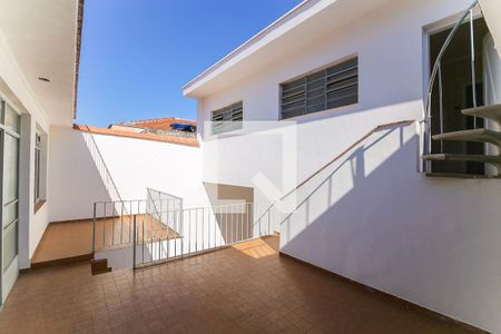 Casa à venda com 350m², 5 quartos e 10 vagas Casa à venda com 350m², 5 quartos e 10 vagasQuintal