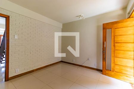 Sala 2 de casa à venda com 3 quartos, 385m² em Itaipu, Niterói