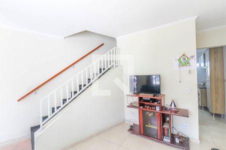 Sala de casa à venda com 2 quartos, 52m² em Jardim Santa Adélia, São Paulo