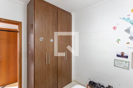 Quarto 1 de apartamento à venda com 3 quartos, 80m² em Itapoã, Belo Horizonte