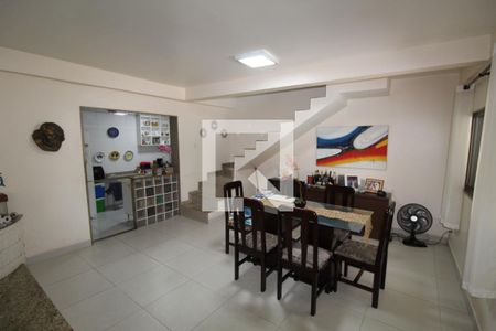 Sala de casa à venda com 5 quartos, 800m² em Anil, Rio de Janeiro