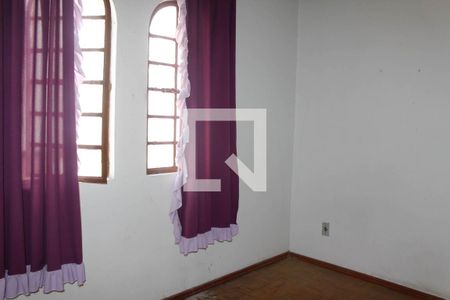 Quarto 1 de casa para alugar com 3 quartos, 300m² em Ipanema, Porto Alegre