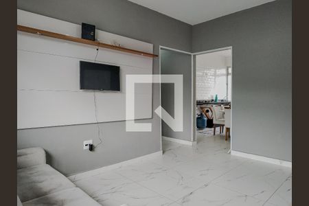 Sala de apartamento para alugar com 2 quartos, 80m² em Vila Maia, Guarujá