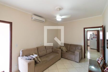 Salas de casa à venda com 3 quartos, 160m² em Vila Costa E Silva, Campinas