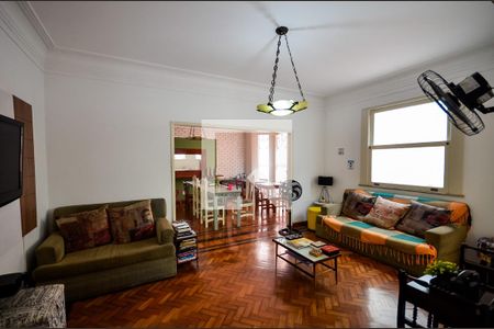 Sala de casa para alugar com 10 quartos, 400m² em Grajaú, Rio de Janeiro