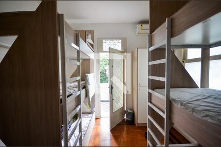 Quarto 1 de casa à venda com 10 quartos, 400m² em Grajaú, Rio de Janeiro