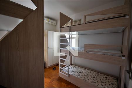 Quarto 1 de casa para alugar com 10 quartos, 400m² em Grajaú, Rio de Janeiro