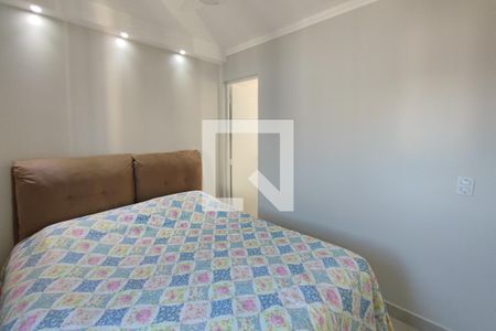 Quarto Suíte de apartamento à venda com 3 quartos, 60m² em Vila Satúrnia, Campinas