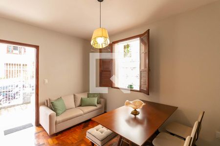 Sala de casa à venda com 2 quartos, 250m² em Floresta, Belo Horizonte